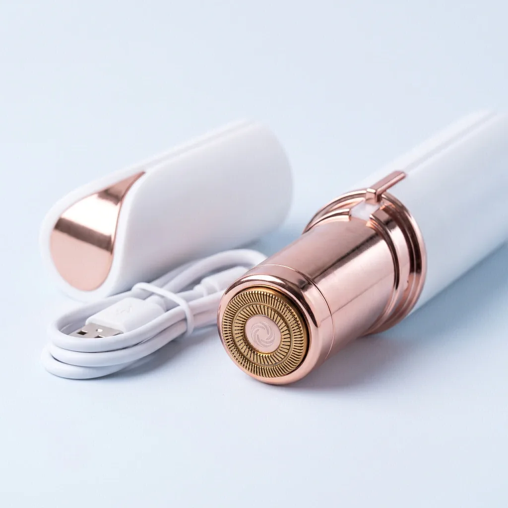 Depiladora facial con cable de carga USB